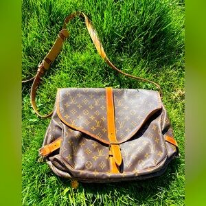 Louis Vuitton Samur Large (look pics)